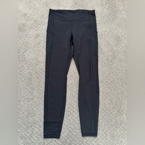 Lululemon Speed Up Tight 28" *Brushed Full-On Luxtreme
Black - Size 8